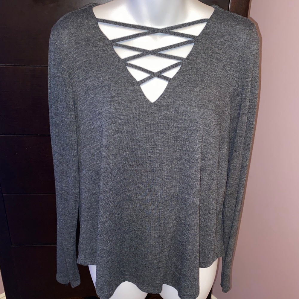 Harlow & Graham Criss Cross V-Neck Soft Knit Long Sleeve Dark Gray Shirt